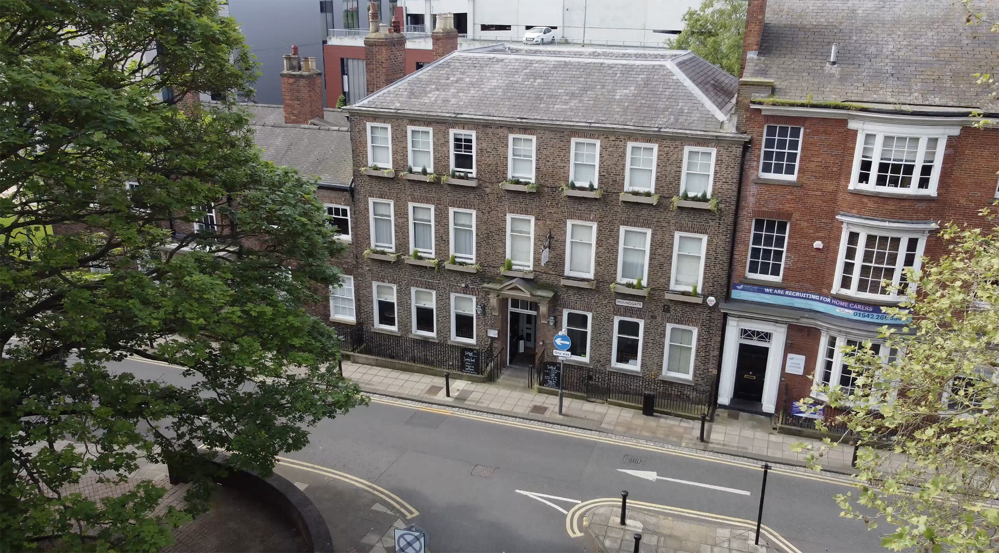 Houndgate Townhouse Hotel & Saltfish Seafood Restaurant Houndgate Townhouse Hotel & Saltfish Seafood Restaurant